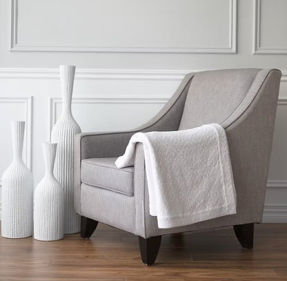 St Genève - Rochelle Matelassé | Coverlet - on chair 2