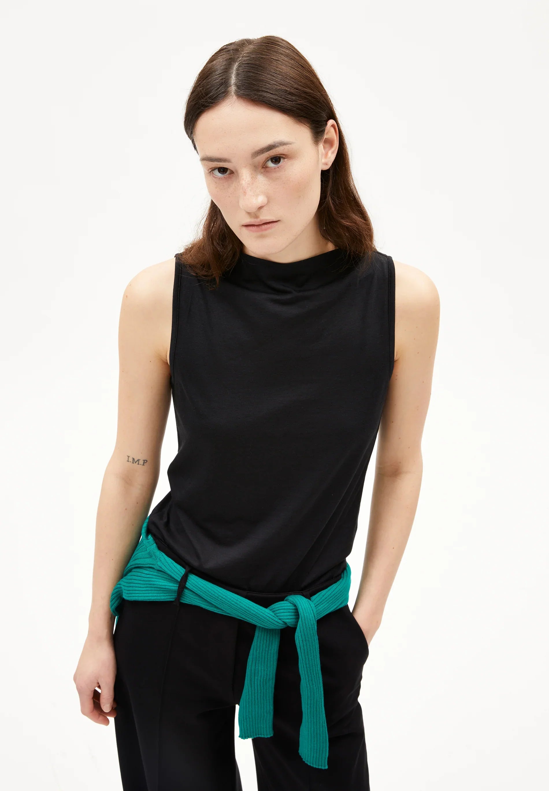 ARMEDANGELS Canada Sleeveless Black Top with Minimalist Design for Versatile Styling in Canada
