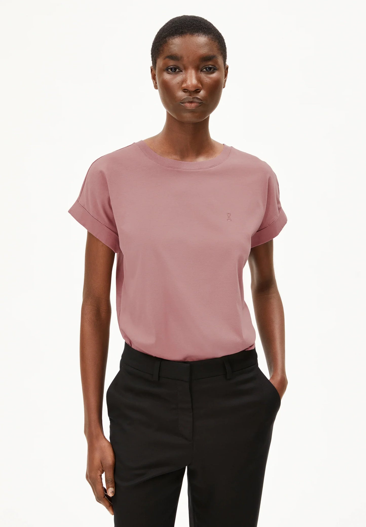 ARMEDANGELS Canada women's t-shirt in pink with rolled sleeves for a casual look in Kelowna and Canada