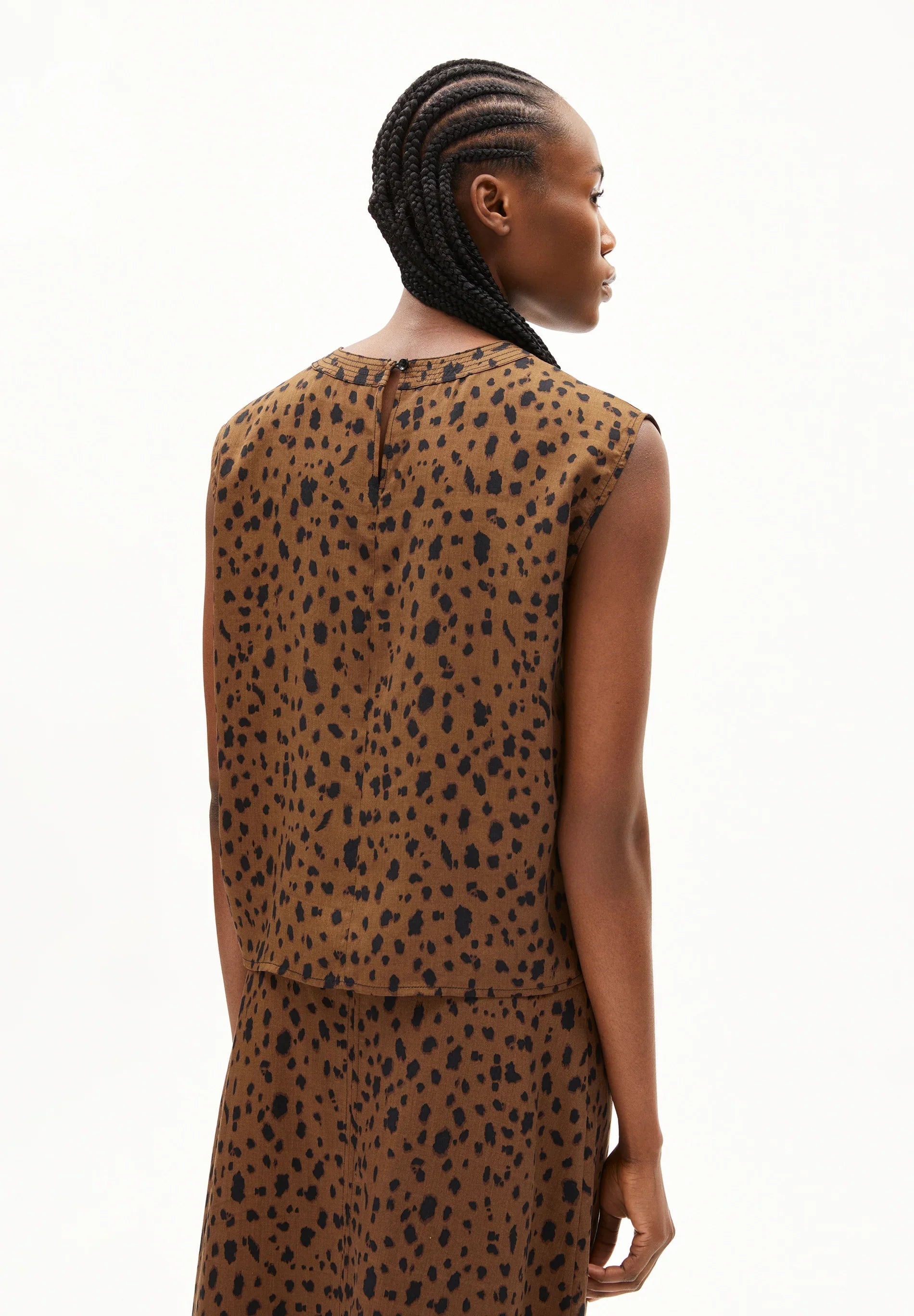 ARMEDANGELS Canada Sleeveless Top in Leopard Print with a Stylish Back Design for a Trendy Look in Kelowna and Canada