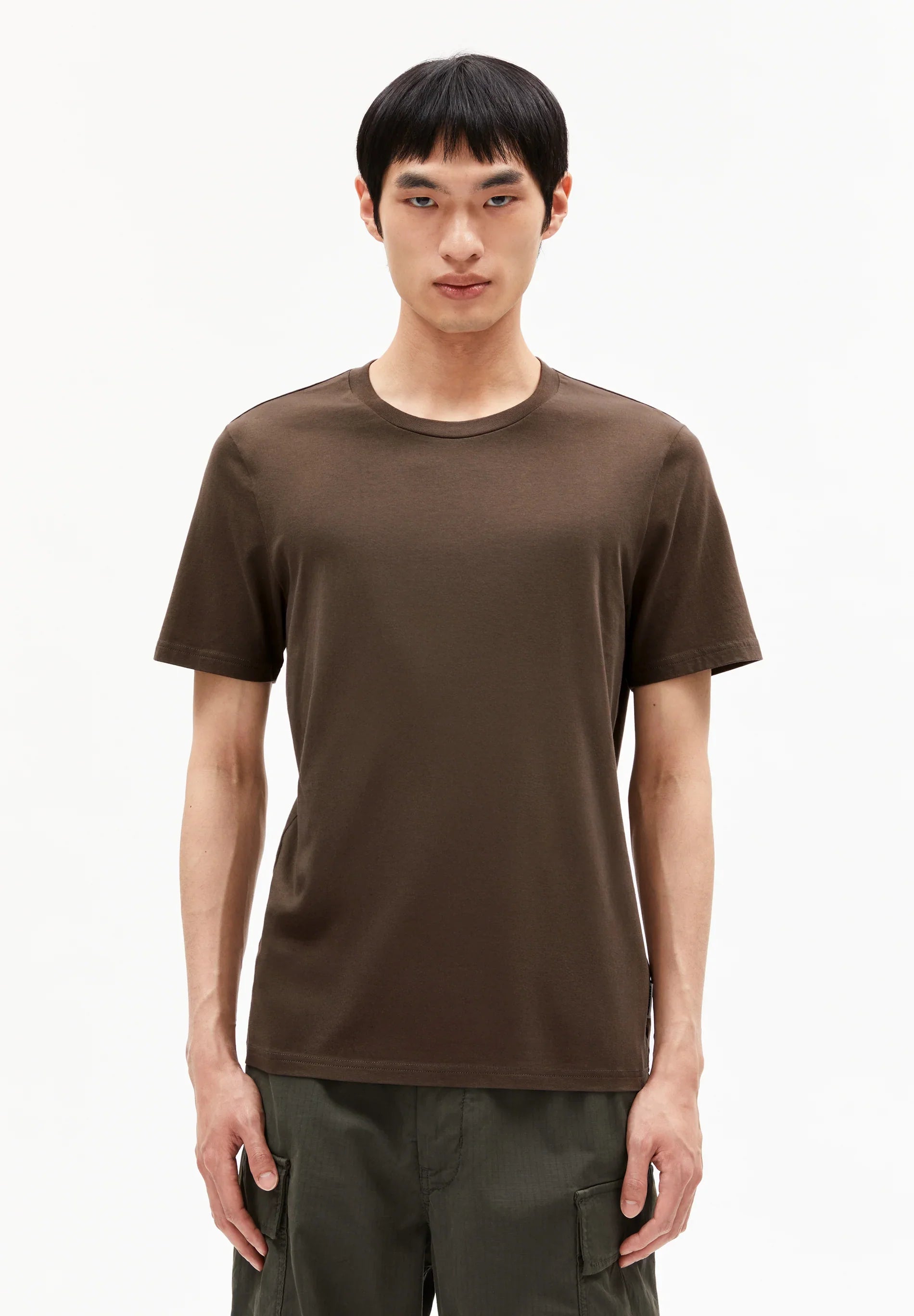 Men's t-shirt by ARMEDANGELS in brown, featuring a classic fit and soft fabric for casual wear in Kelowna