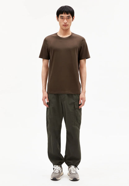 Men's unisex ARMEDANGELS t-shirt in brown, perfect for casual wear and everyday style in Kelowna