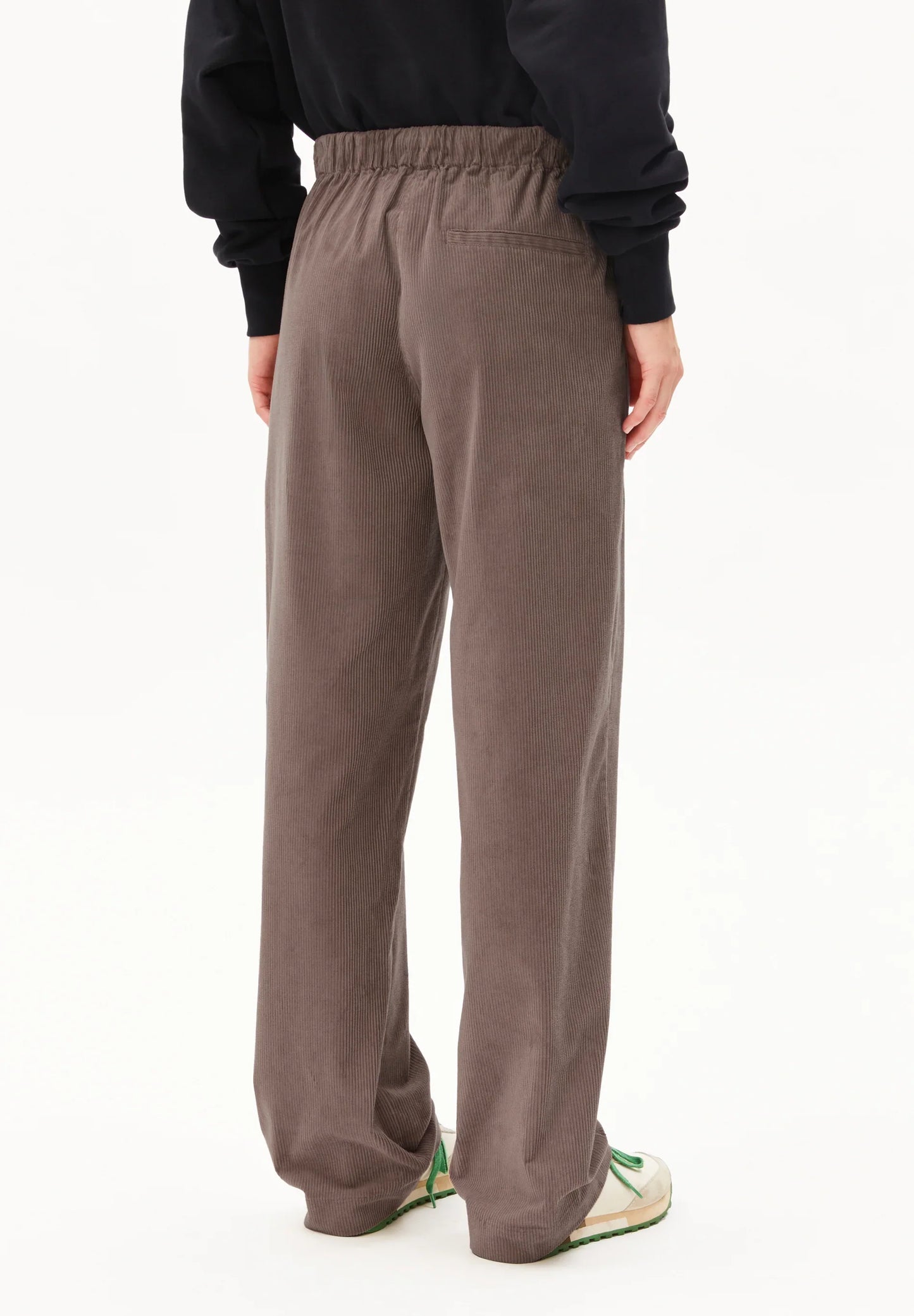 ARMEDANGELS Canada women's corduroy pants in brown with a comfortable elastic waistband in Kelowna