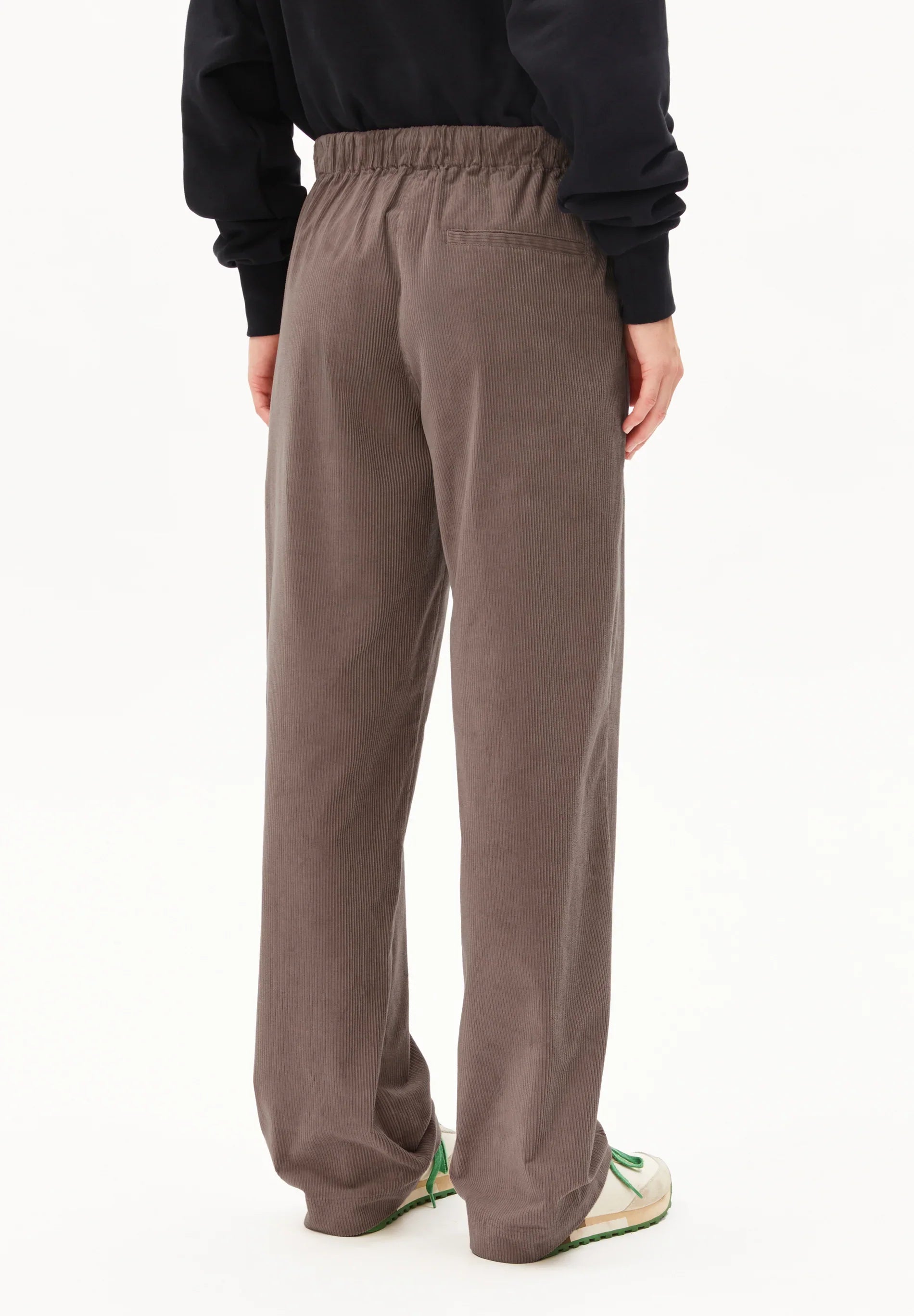 ARMEDANGELS Canada women's corduroy pants in brown with a comfortable elastic waistband in Kelowna