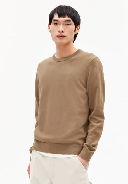 ARMEDANGELS Canada LOUKAA Knit Sweater - men's unisex brown crew neck sweater with long sleeves and ribbed cuffs in Kelowna