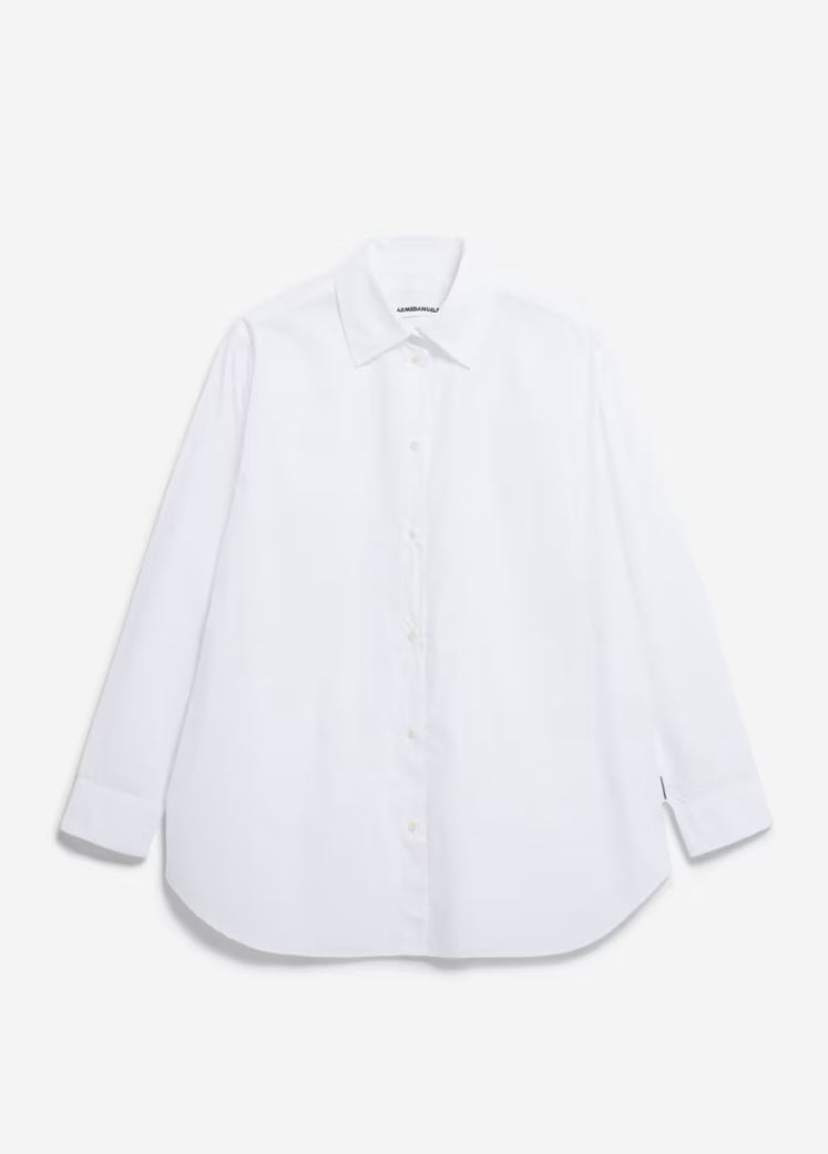 Front flatlay of the ARMEDANGELS Canada Maalgaa Blouse in white on a light grey background, showing the collar, chest pocket and curved hem.