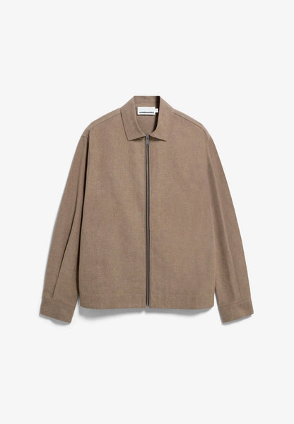 Front flatlay view of ARMEDANGELS Canada Structured Jacket in Honey Reed with the zip closed, on a white background.
