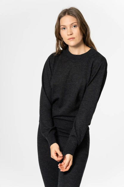 Dinadi women's merino wool sweater in charcoal gray with a relaxed fit and long sleeves in Kelowna and Canada